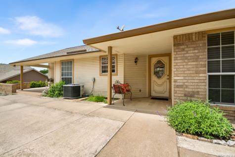 419 Fitch Kerrville TX 78028