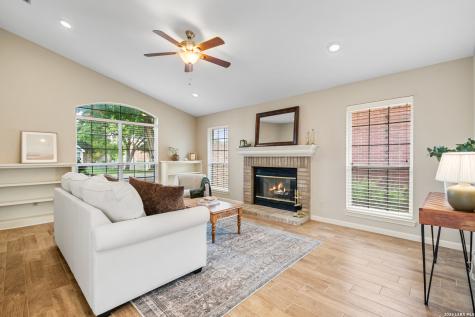 419 Fitch Kerrville TX 78028