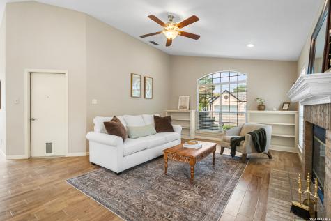 419 Fitch Kerrville TX 78028