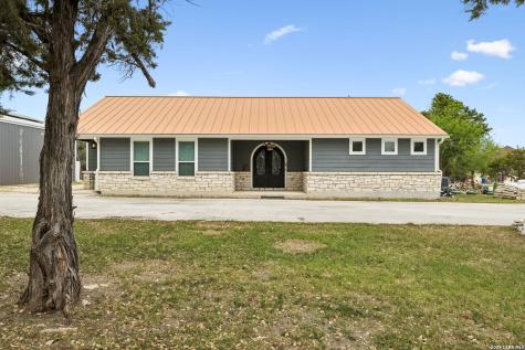 1315 Happy Hollow New Braunfels TX 78132