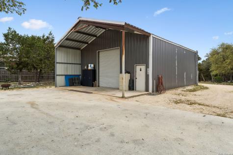 1315 Happy Hollow New Braunfels TX 78132
