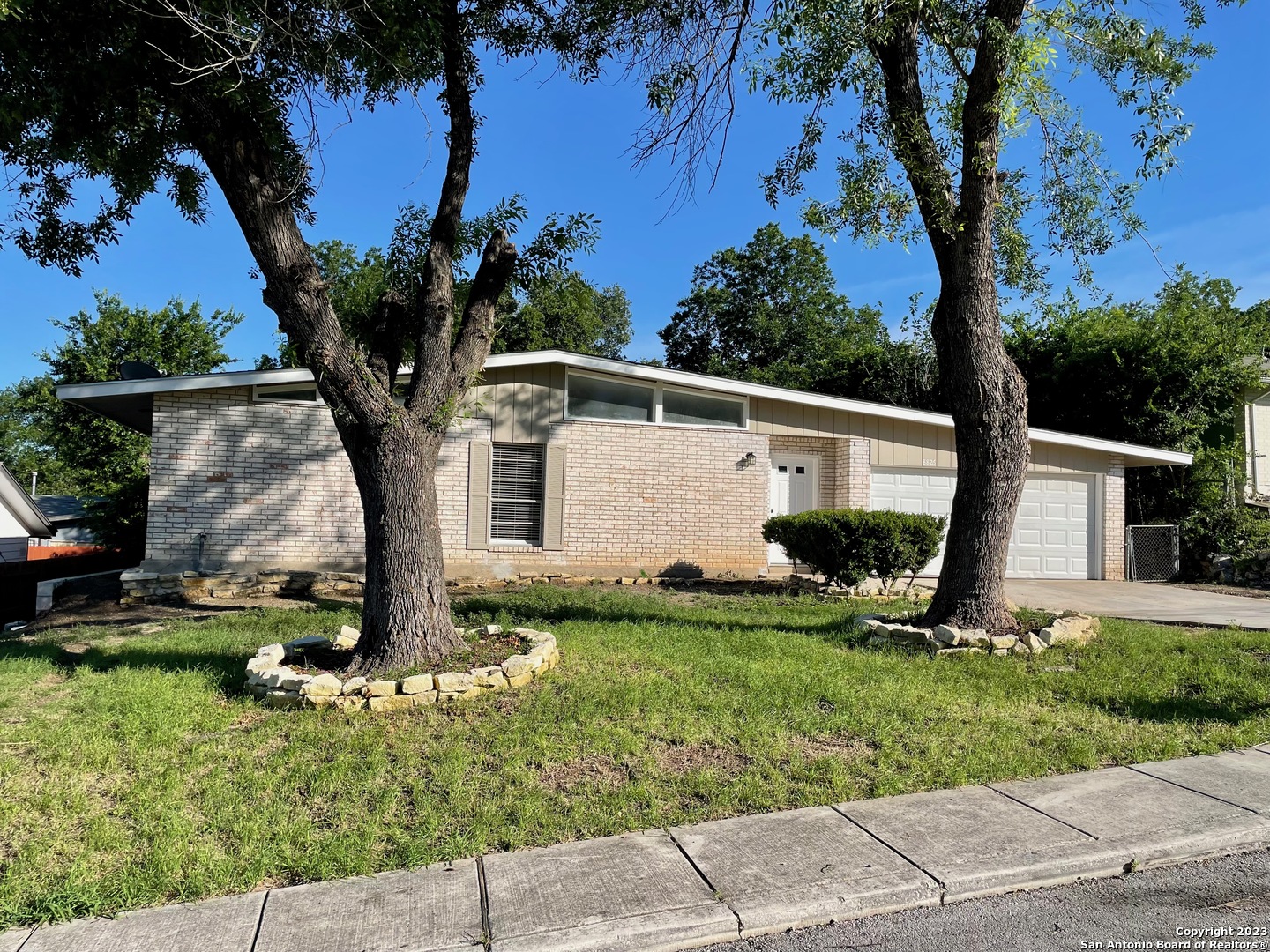 8826 Slumber Lane Converse TX 78109