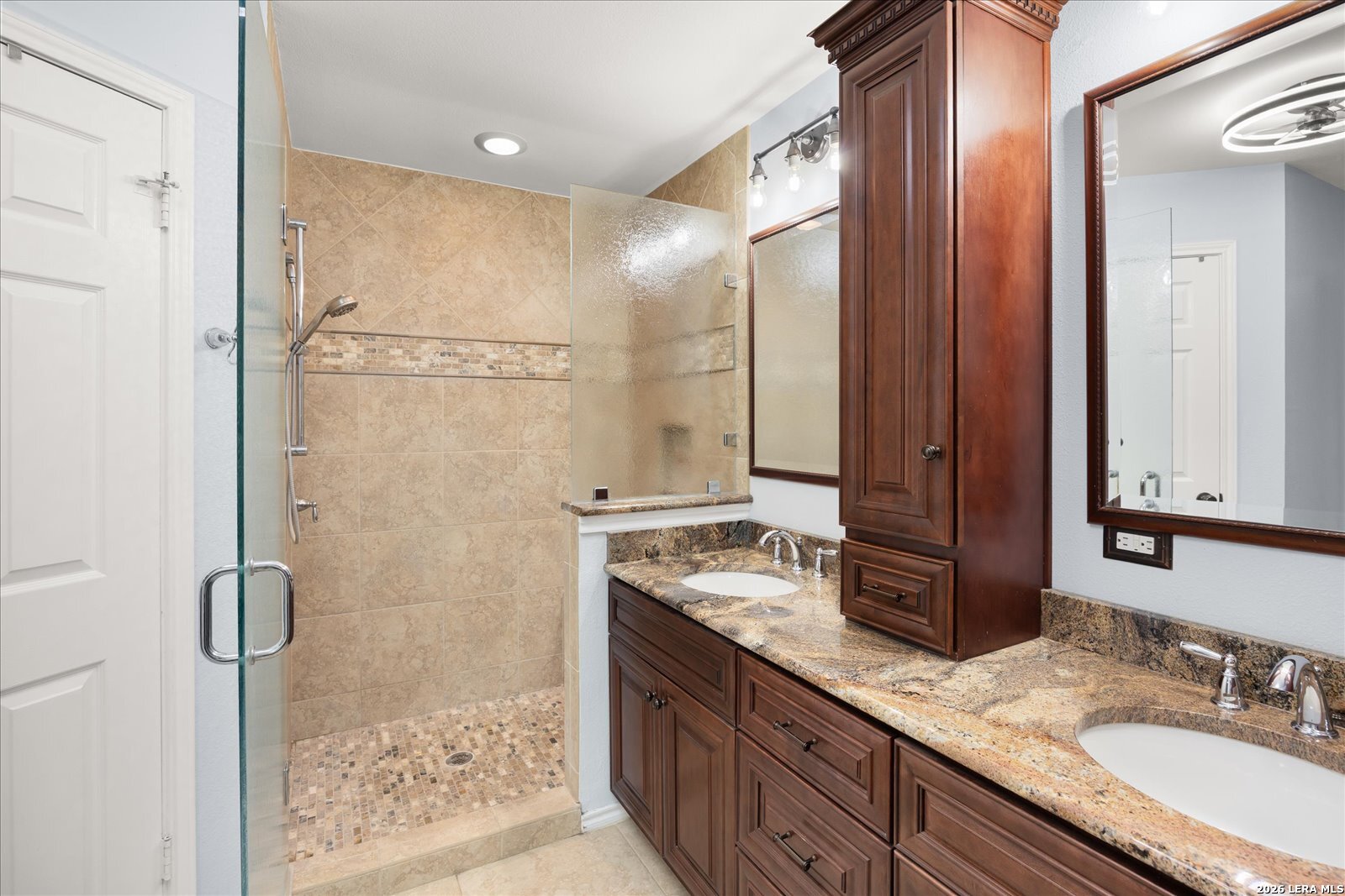 421 Skyforest Drive Hollywood Park TX 78232