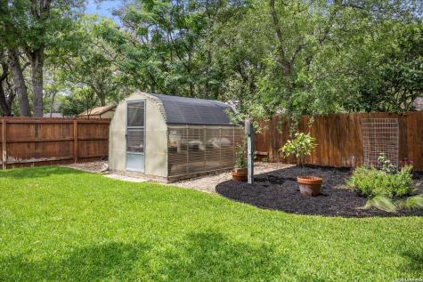 421 Skyforest Drive Hollywood Park TX 78232