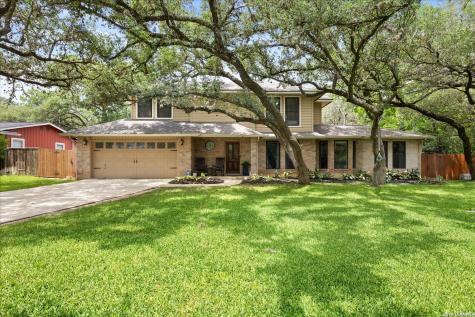 421 Skyforest Drive Hollywood Park TX 78232