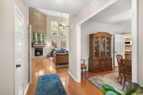 421 Skyforest Drive Hollywood Park TX 78232
