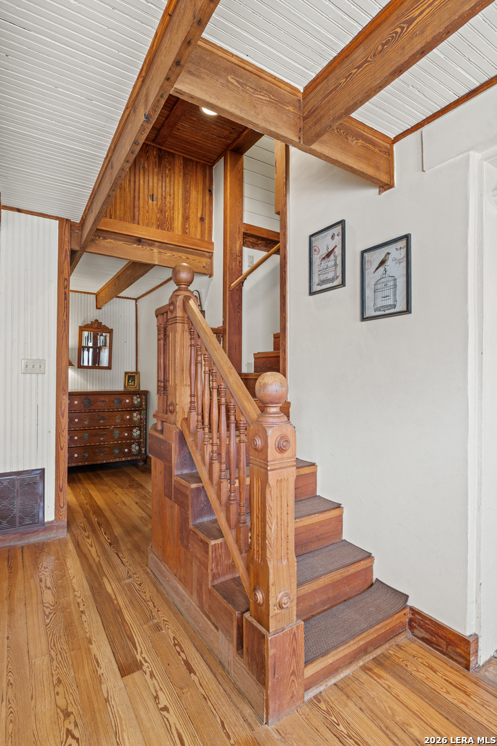 202 S Bowie Street Fredericksburg TX 78624