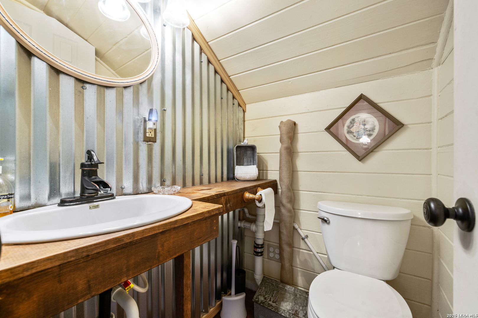202 S Bowie Street Fredericksburg TX 78624