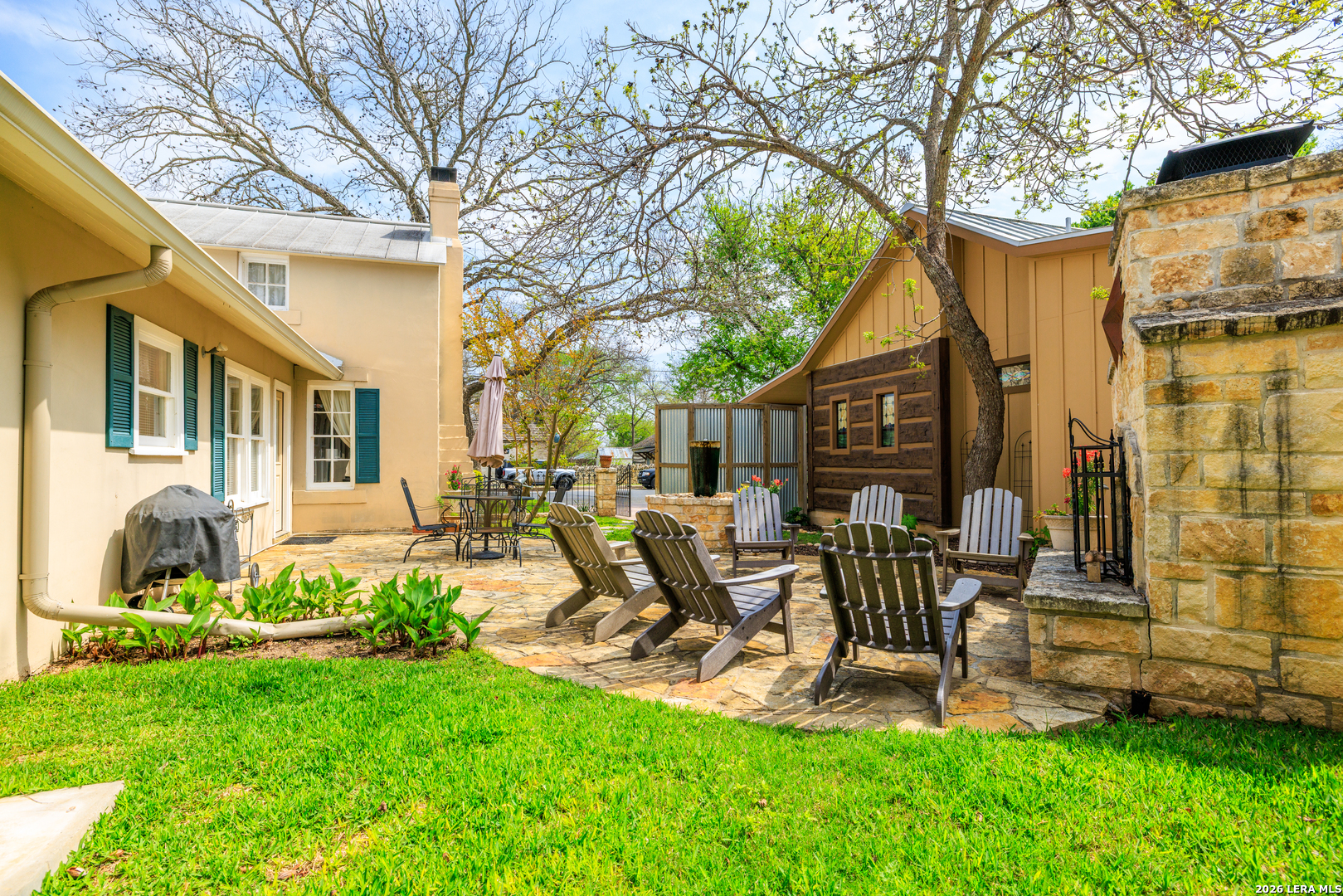 202 S Bowie Street Fredericksburg TX 78624