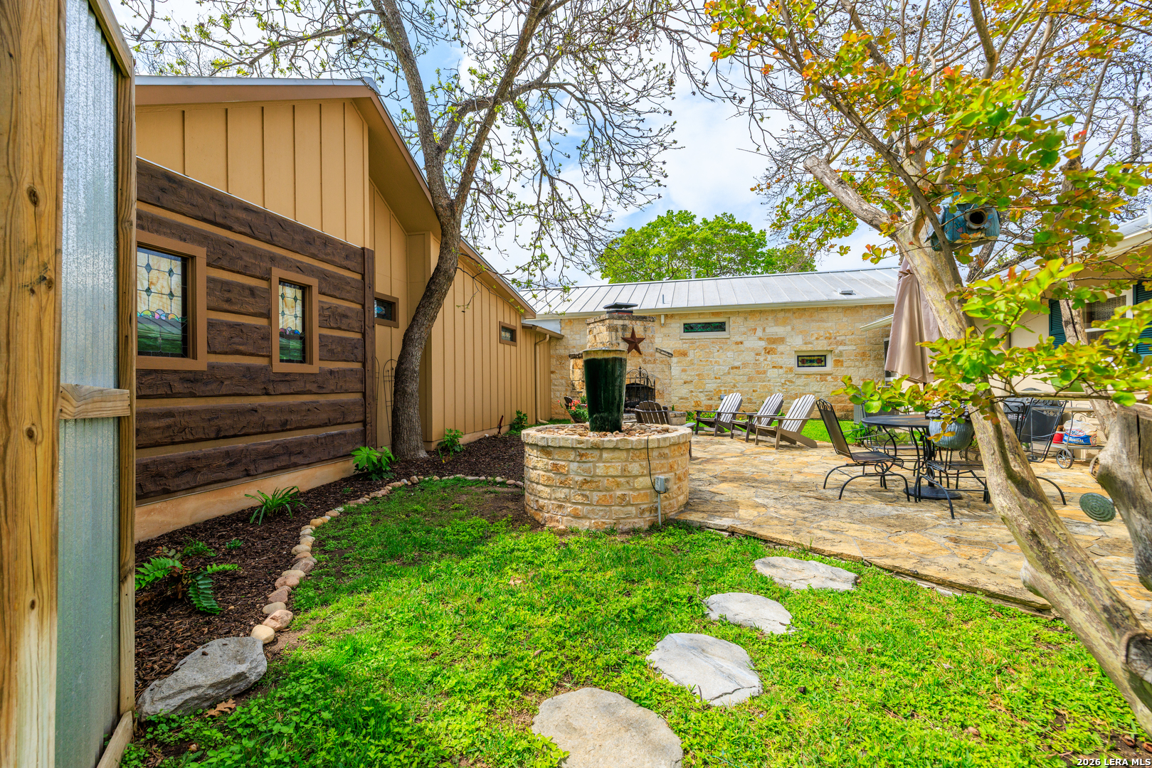 202 S Bowie Street Fredericksburg TX 78624