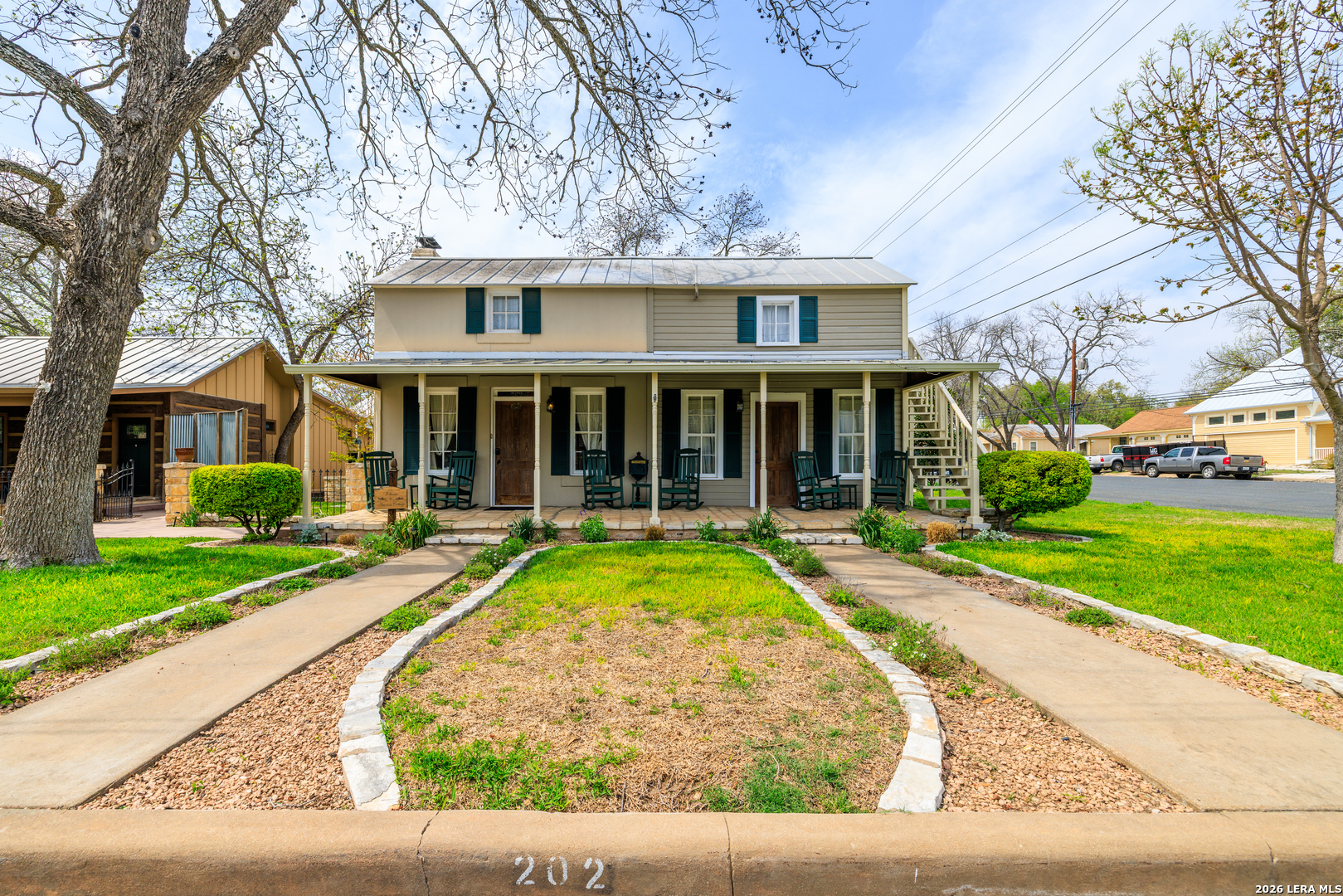 202 S Bowie Street Fredericksburg TX 78624