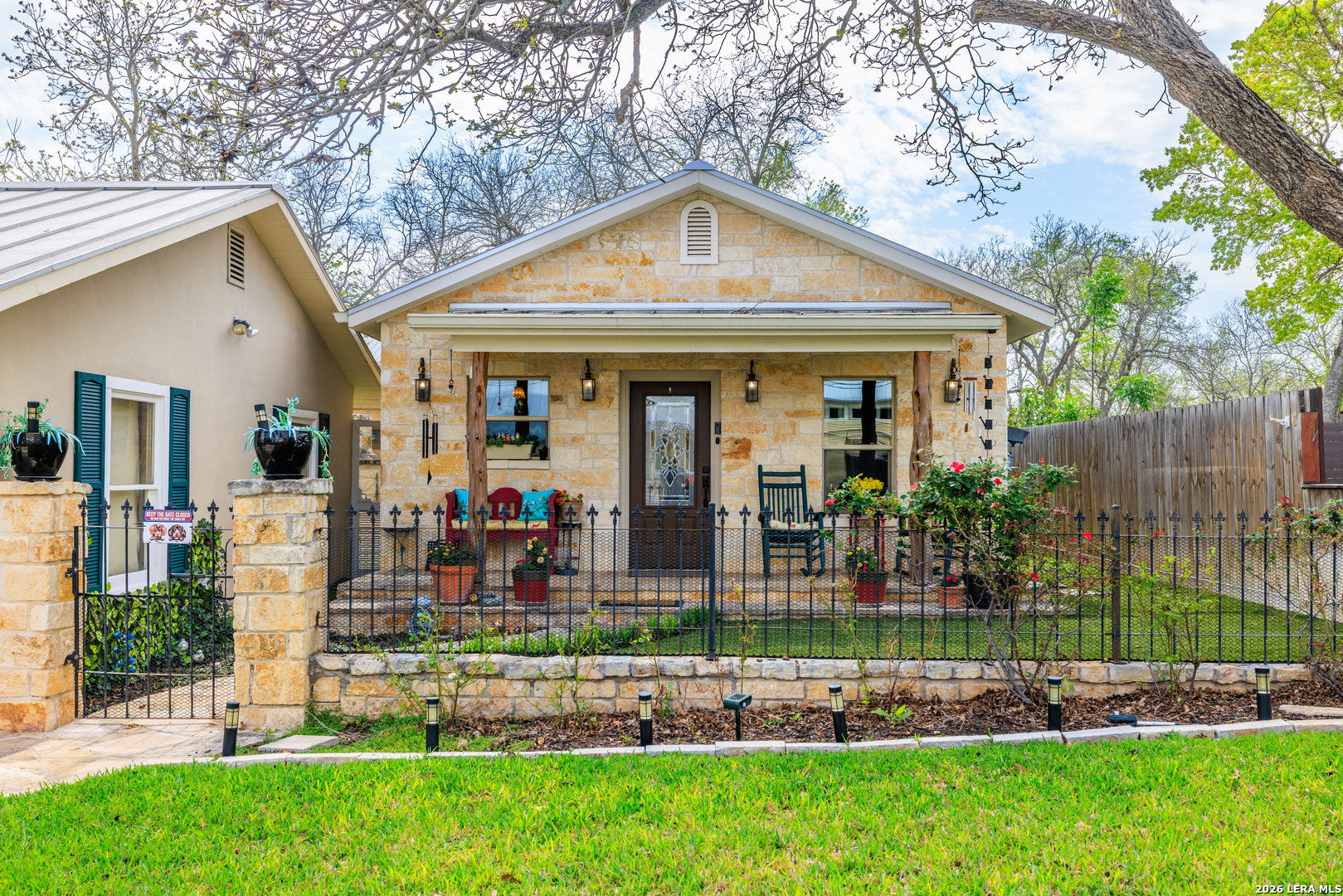 202 S Bowie Street Fredericksburg TX 78624