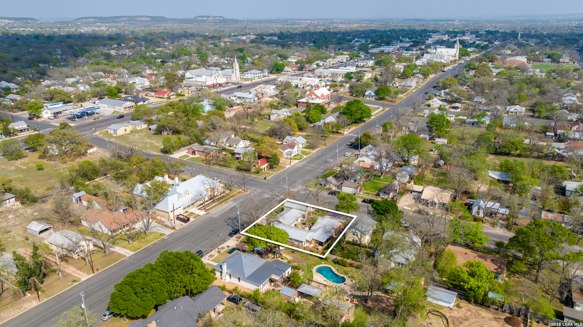 202 S Bowie Street Fredericksburg TX 78624