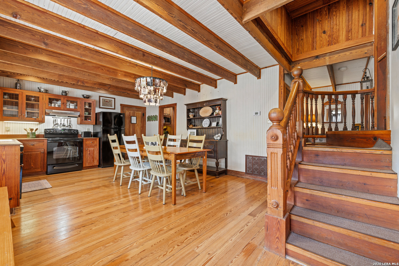202 S Bowie Street Fredericksburg TX 78624