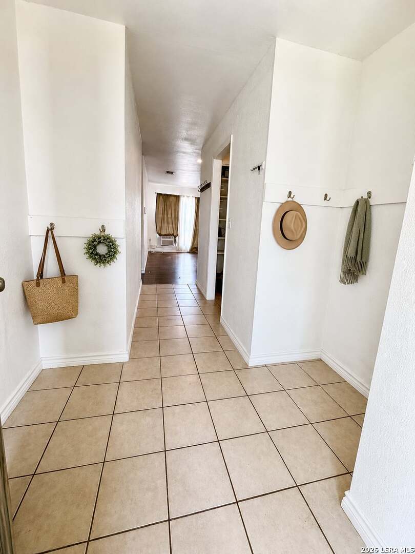 11057 White Sands Live Oak TX 78233