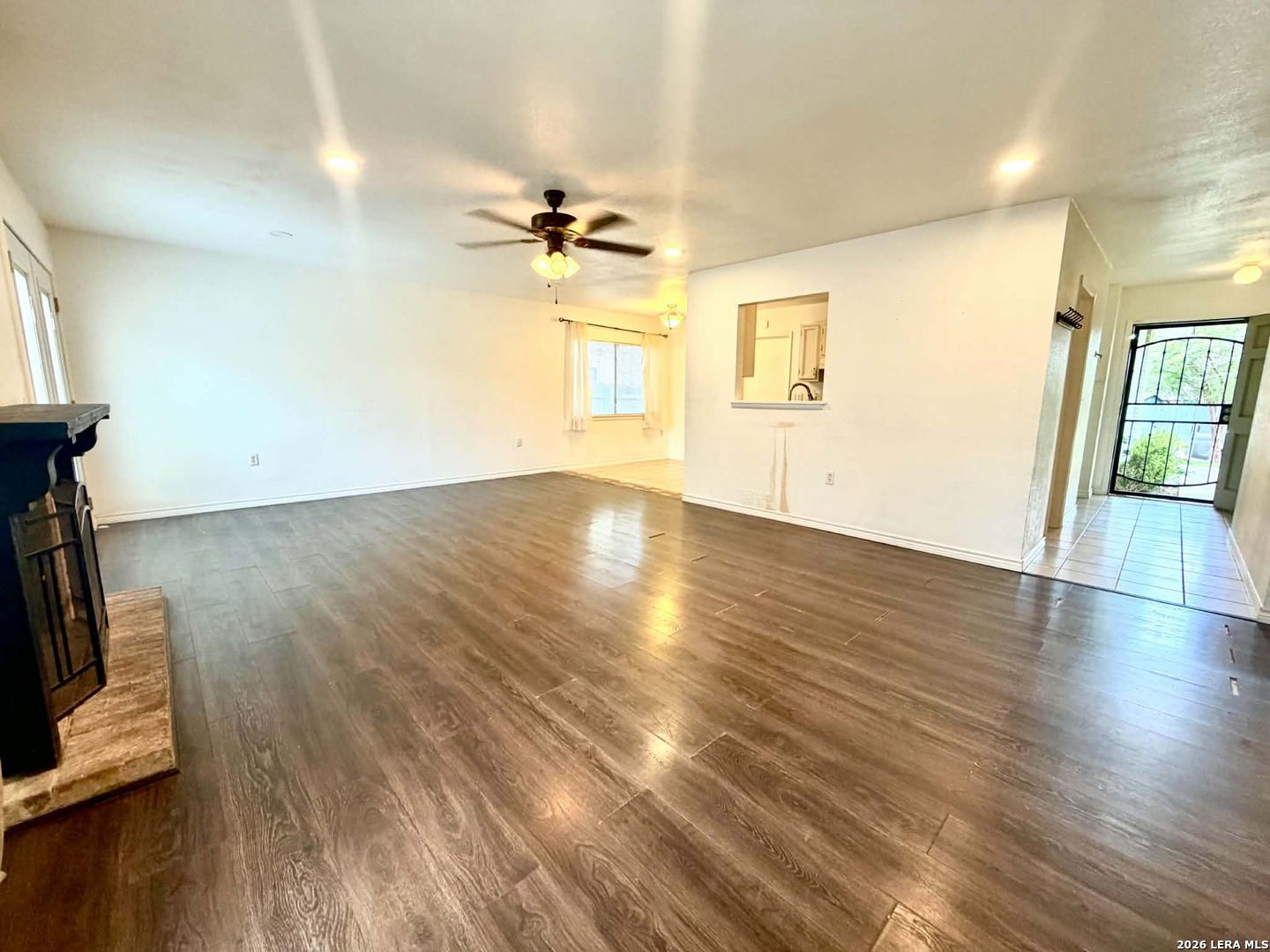 11057 White Sands Live Oak TX 78233