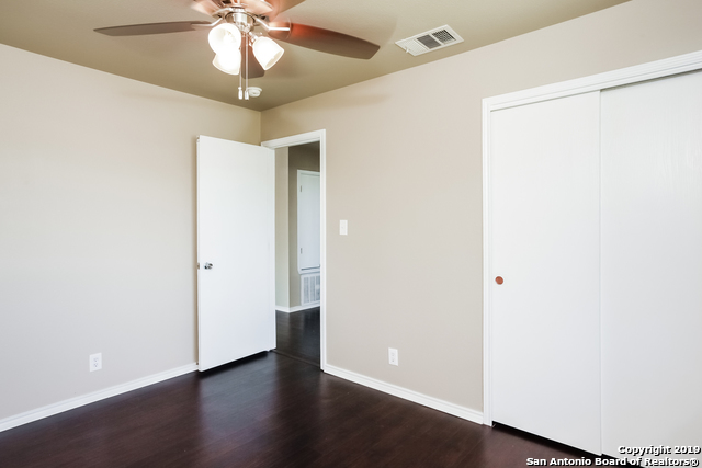 14239 Rosy Finch San Antonio TX 78233