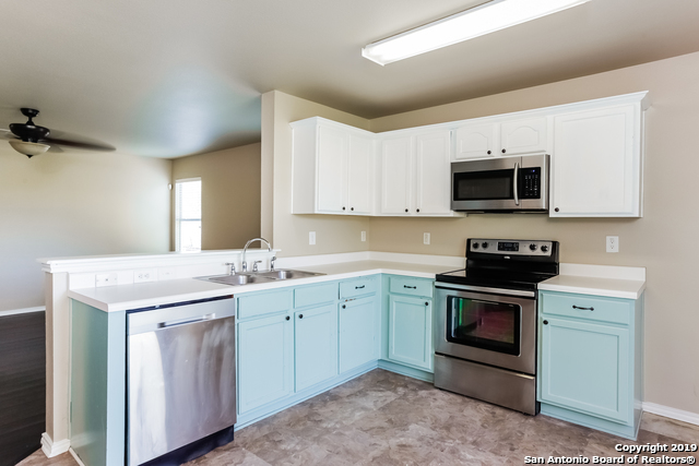 14239 Rosy Finch San Antonio TX 78233