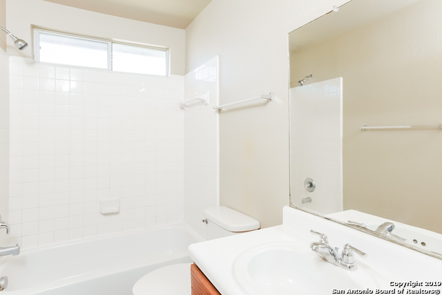 14239 Rosy Finch San Antonio TX 78233