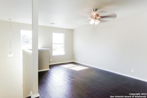 14239 Rosy Finch San Antonio TX 78233