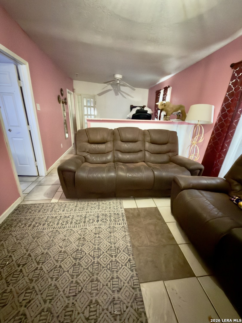 940 W Ashby Place San Antonio TX 78212