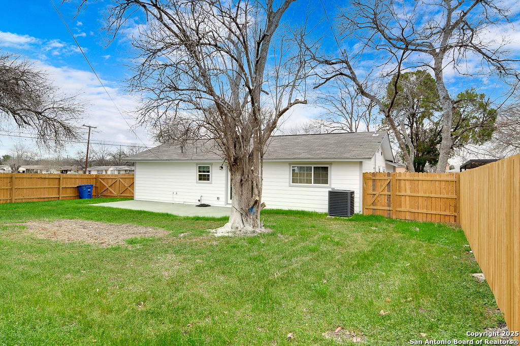 7526 Gallop Drive San Antonio TX 78227