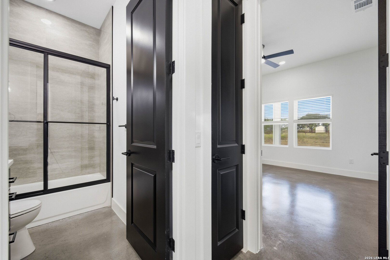 553 County Road 422 Stockdale TX 78160