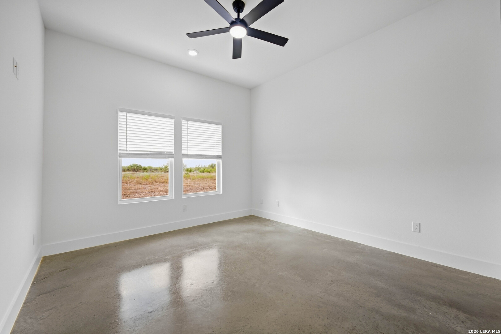 553 County Road 422 Stockdale TX 78160