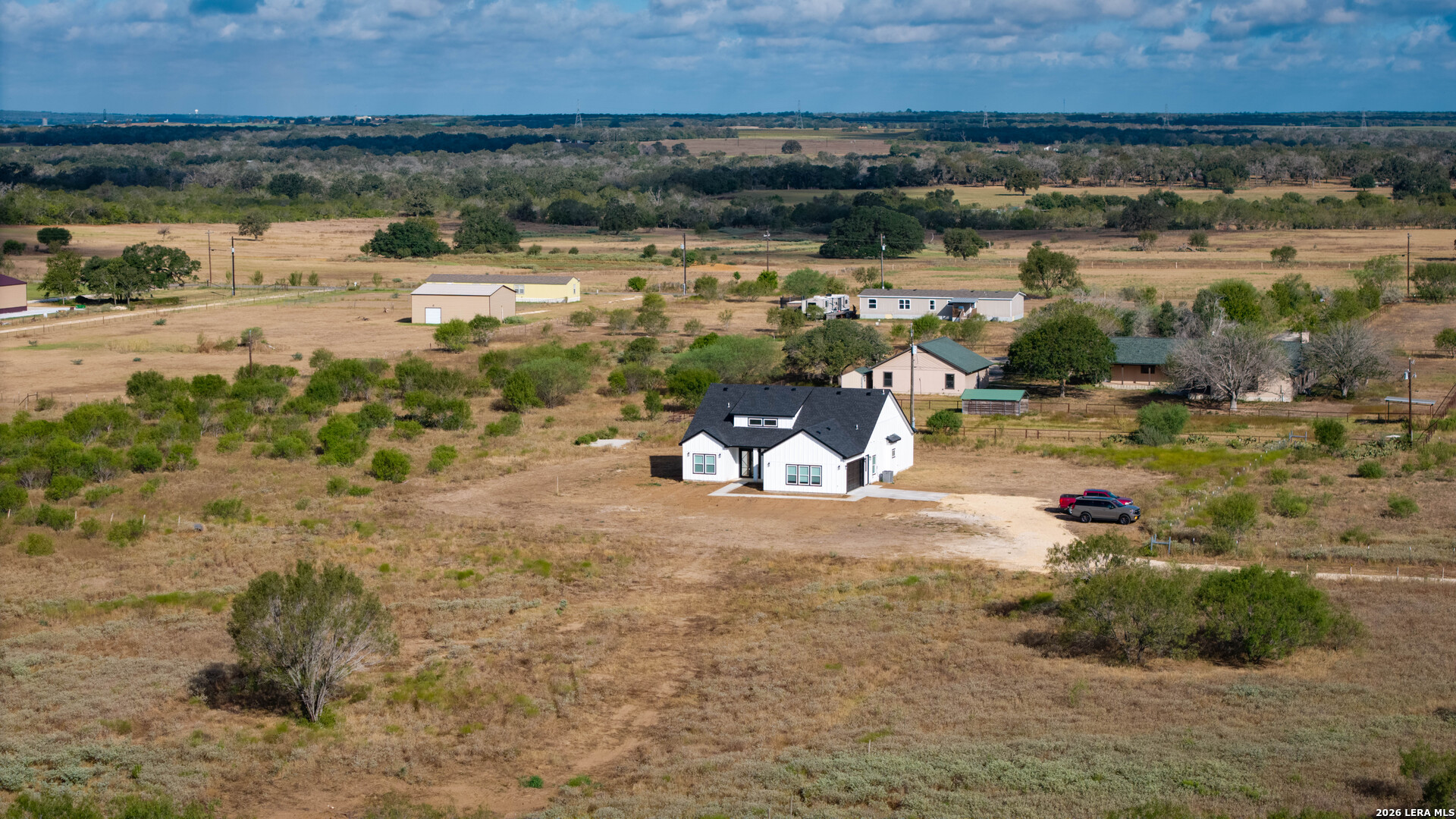 553 County Road 422 Stockdale TX 78160
