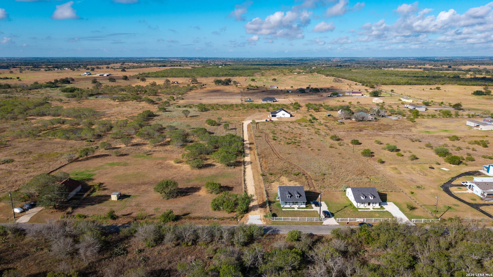 553 County Road 422 Stockdale TX 78160
