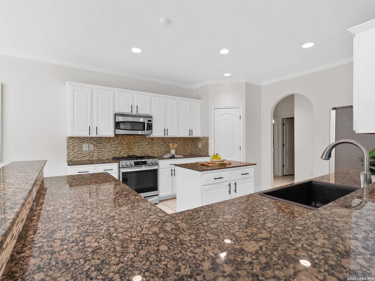 1827 Slumber Pass San Antonio TX 78260