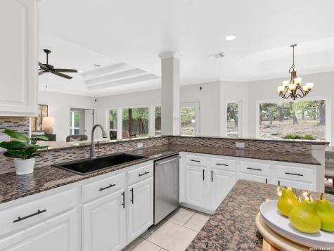 1827 Slumber Pass San Antonio TX 78260