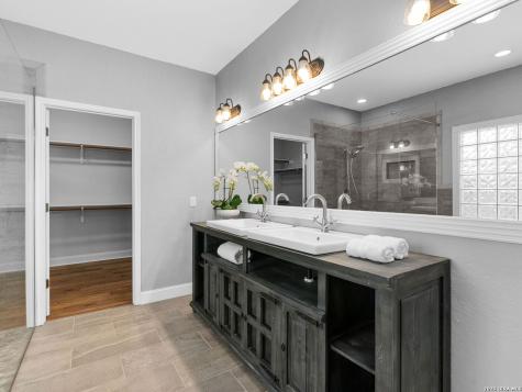 1827 Slumber Pass San Antonio TX 78260