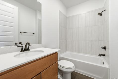 2239 Altiplano San Antonio TX 78245