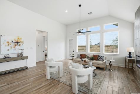 2239 Altiplano San Antonio TX 78245