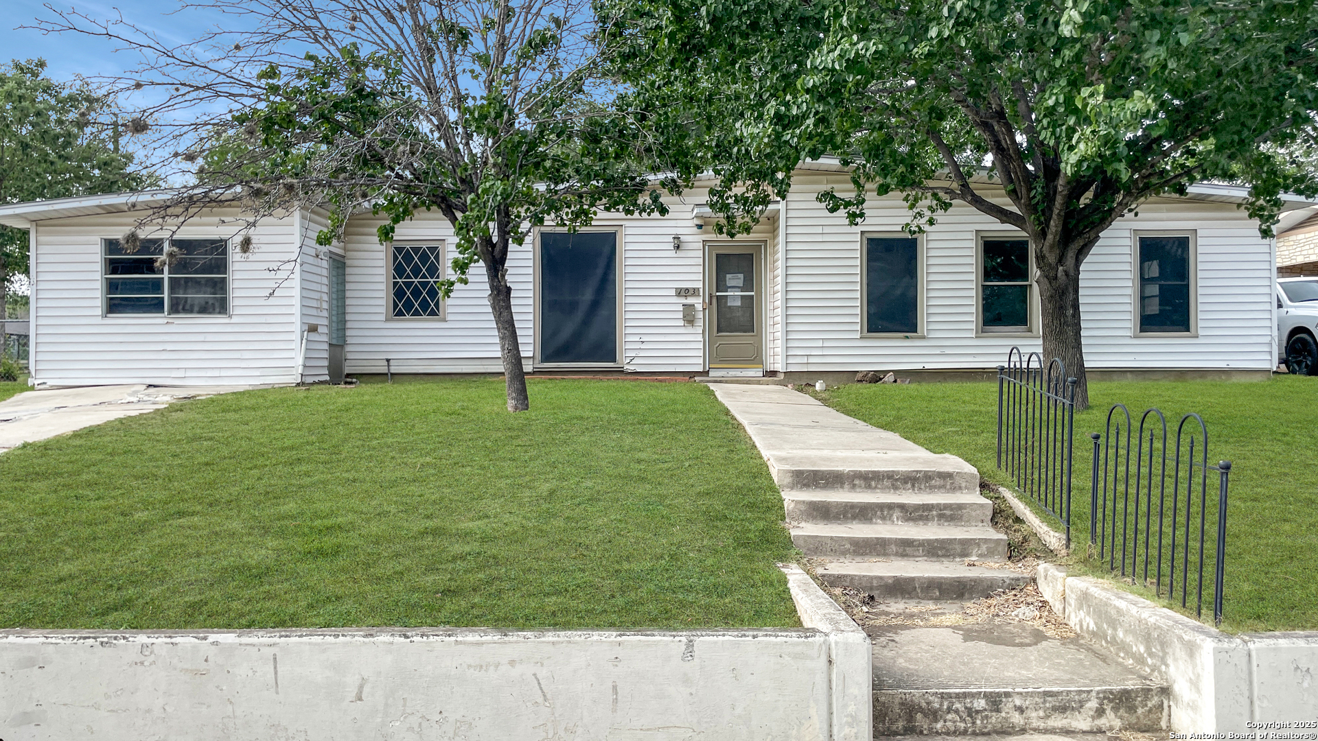 103 Pollydale Avenue San Antonio TX 78223