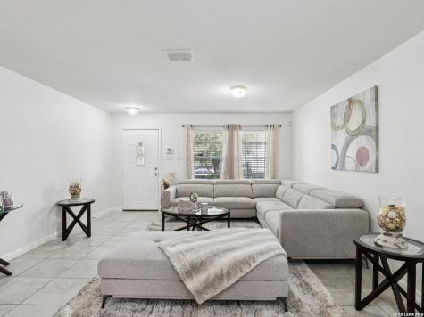 322 Palma Noce San Antonio TX 78253