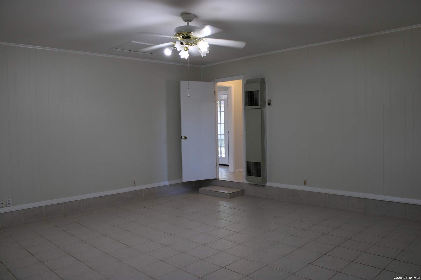 1204 W Goodwin Street Pleasanton TX 78064