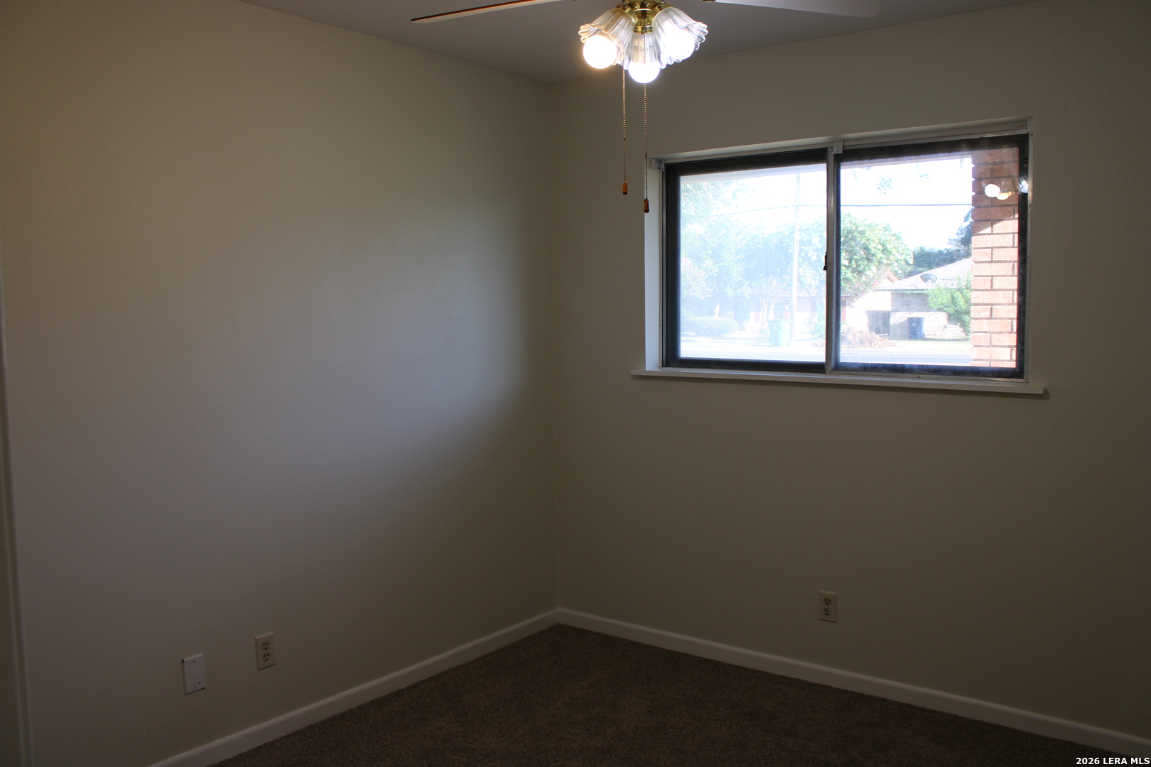 1204 W Goodwin Street Pleasanton TX 78064