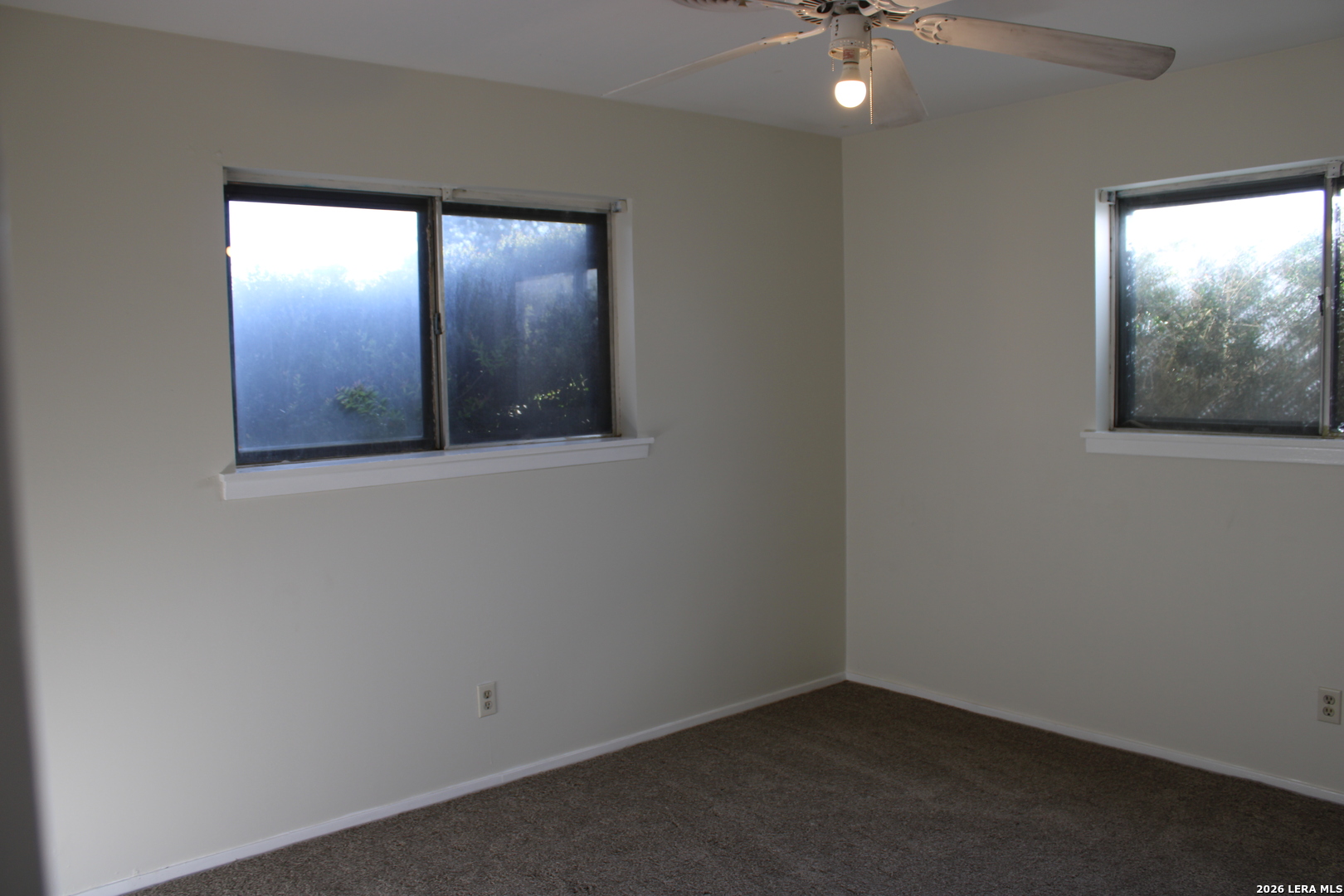 1204 W Goodwin Street Pleasanton TX 78064