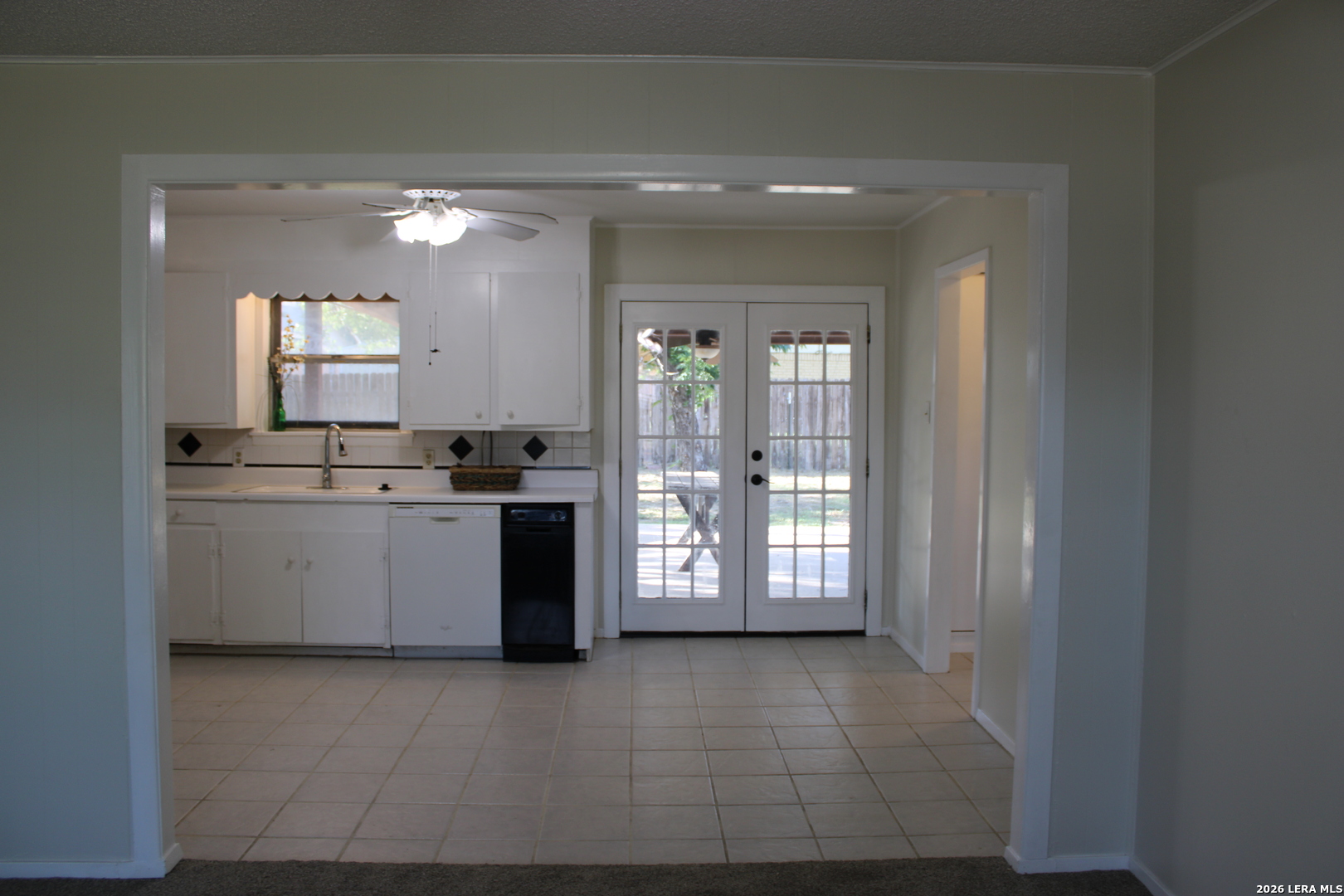 1204 W Goodwin Street Pleasanton TX 78064