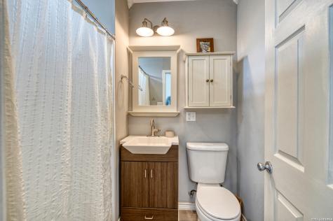 237 W Oak Street Uvalde TX 78801
