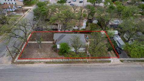 237 W Oak Street Uvalde TX 78801