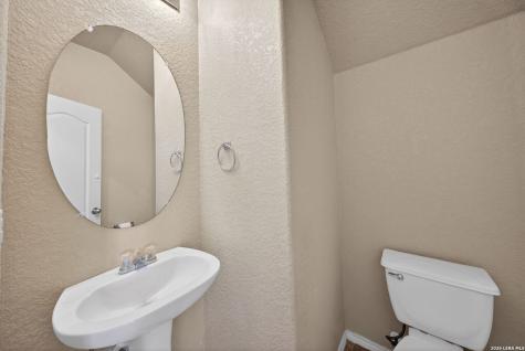 5706 Sendero Spring San Antonio TX 78251