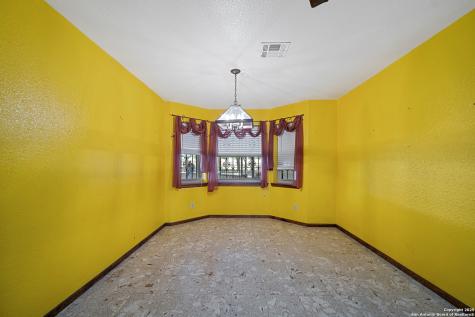 1431 S Sh-123 Karnes City TX 78118