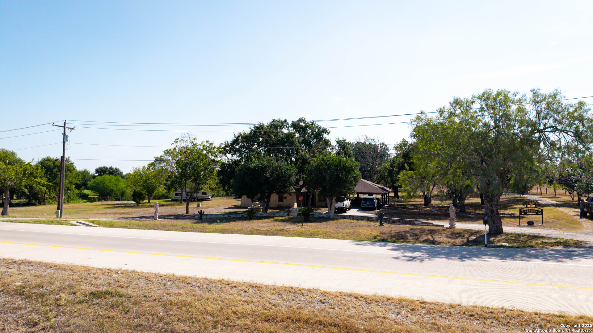 1431 S Sh-123 Karnes City TX 78118