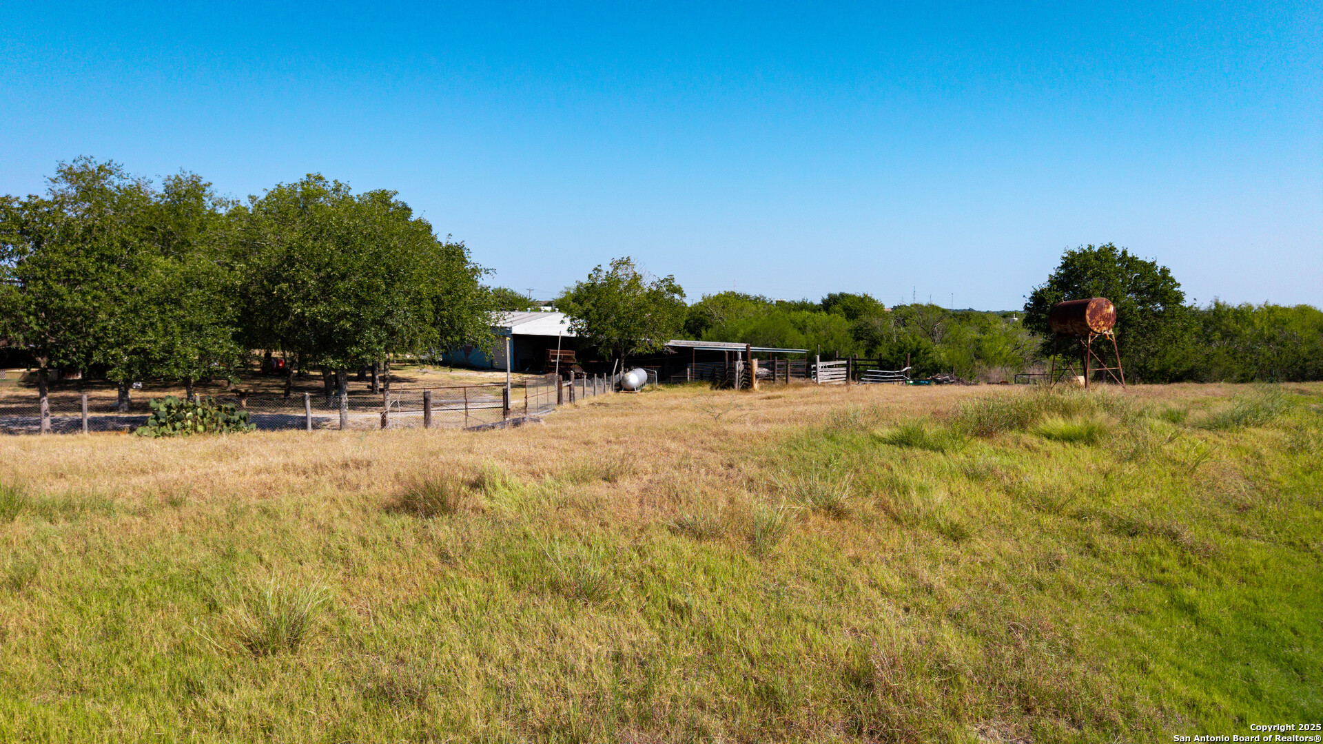 1431 S Sh-123 Karnes City TX 78118