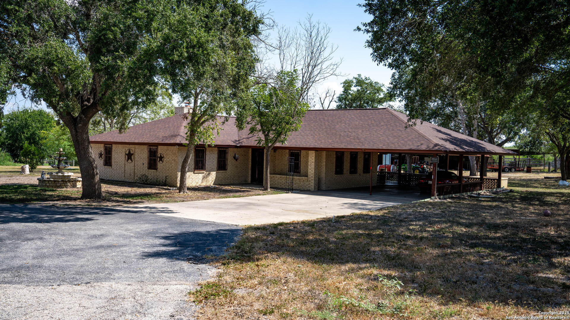 1431 S Sh-123 Karnes City TX 78118