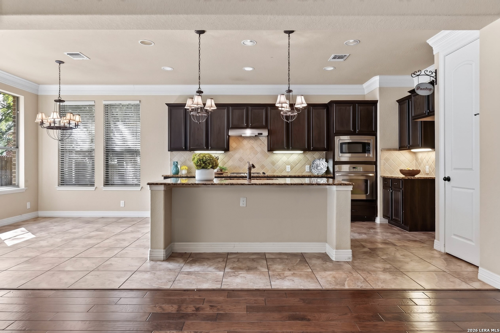 8706 Woodland Bend San Antonio TX 78255
