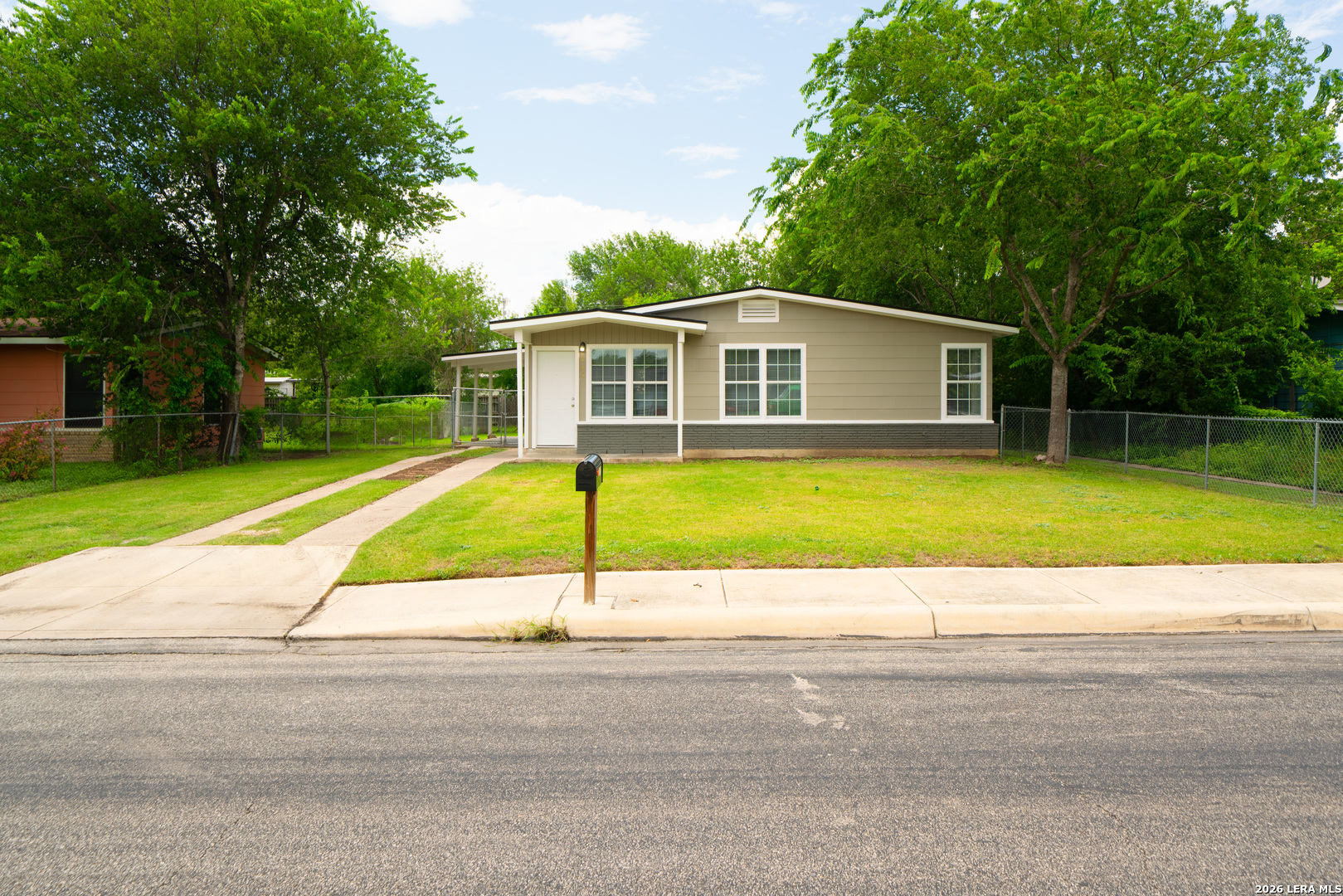 123 Knollwood Drive San Antonio TX 78227